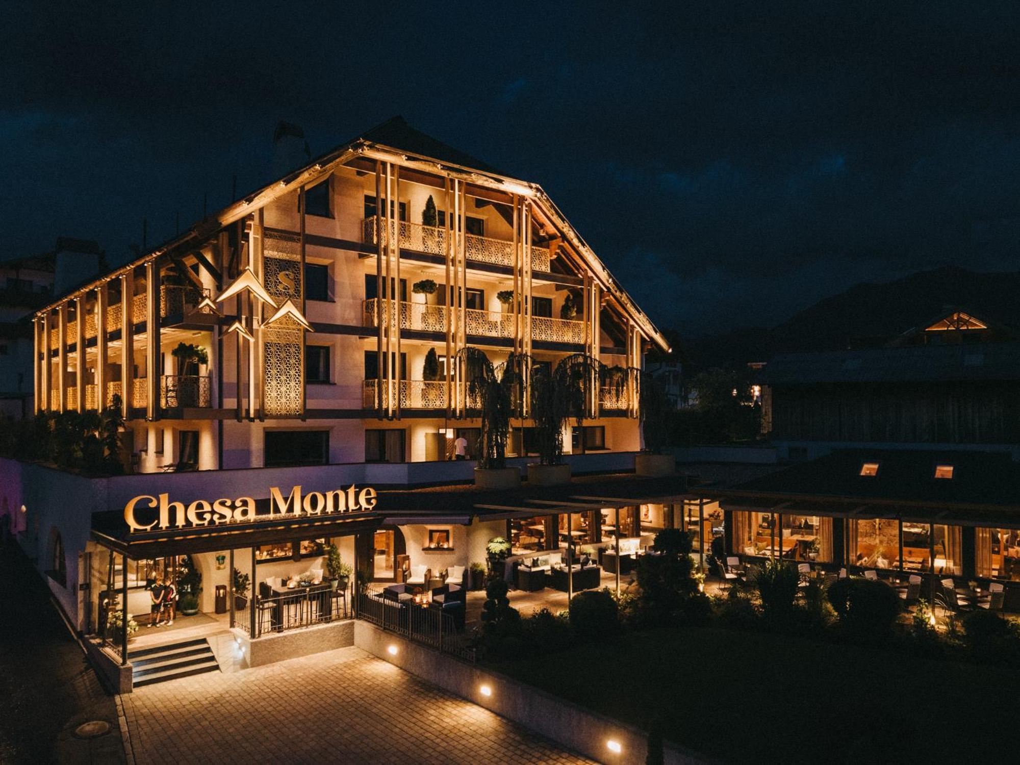Hotel Chesa Monte 4Sterne Superior フィス エクステリア 写真